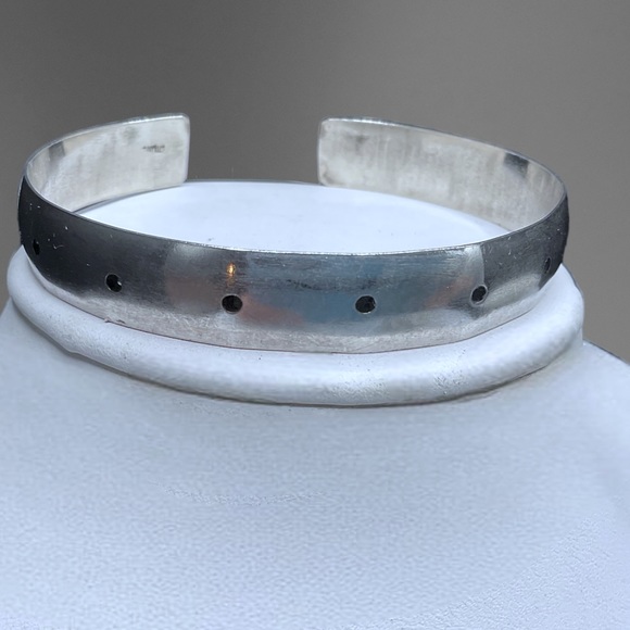 🌺SALE! Vintage Artisan Sterling Bracelet - Picture 9 of 11